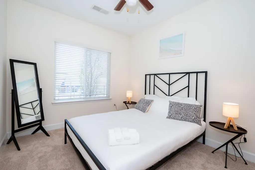 Perfectly Located 1Br With Gym And Parking Apartment Charlotte 0*,  United States